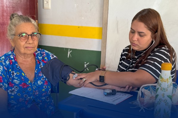 A Prefeitura de São João do Paraíso realizou o primeiro atendimento médico da nova gestão na re...